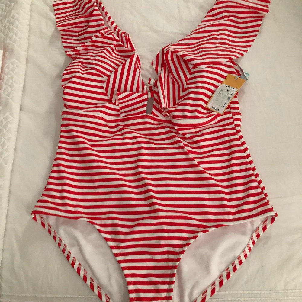 New Kona Sol bathing suit from Target! Size medium.
